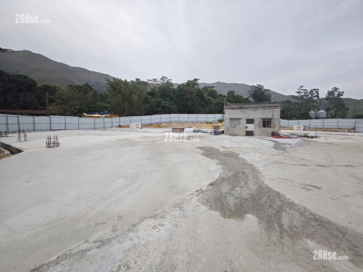 Land Rental 10,000 ft²