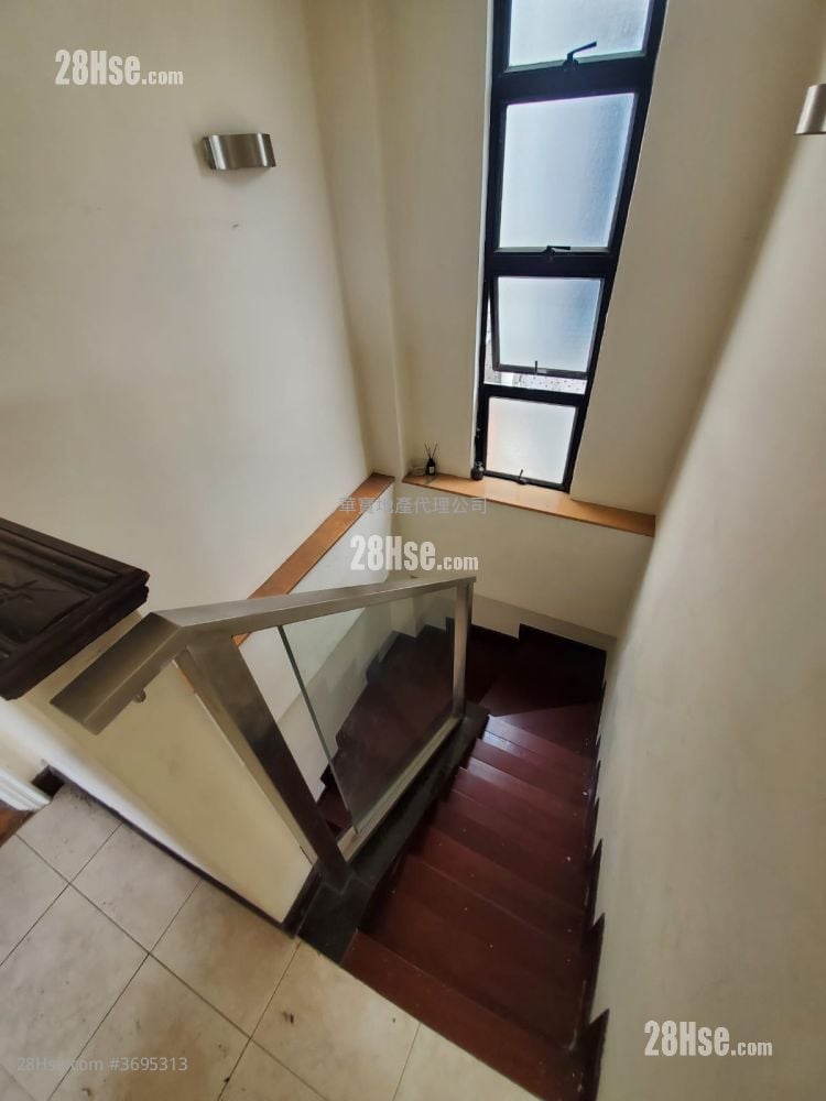 冠峰园 租盘 3 房 , 3 浴室 864 平方尺