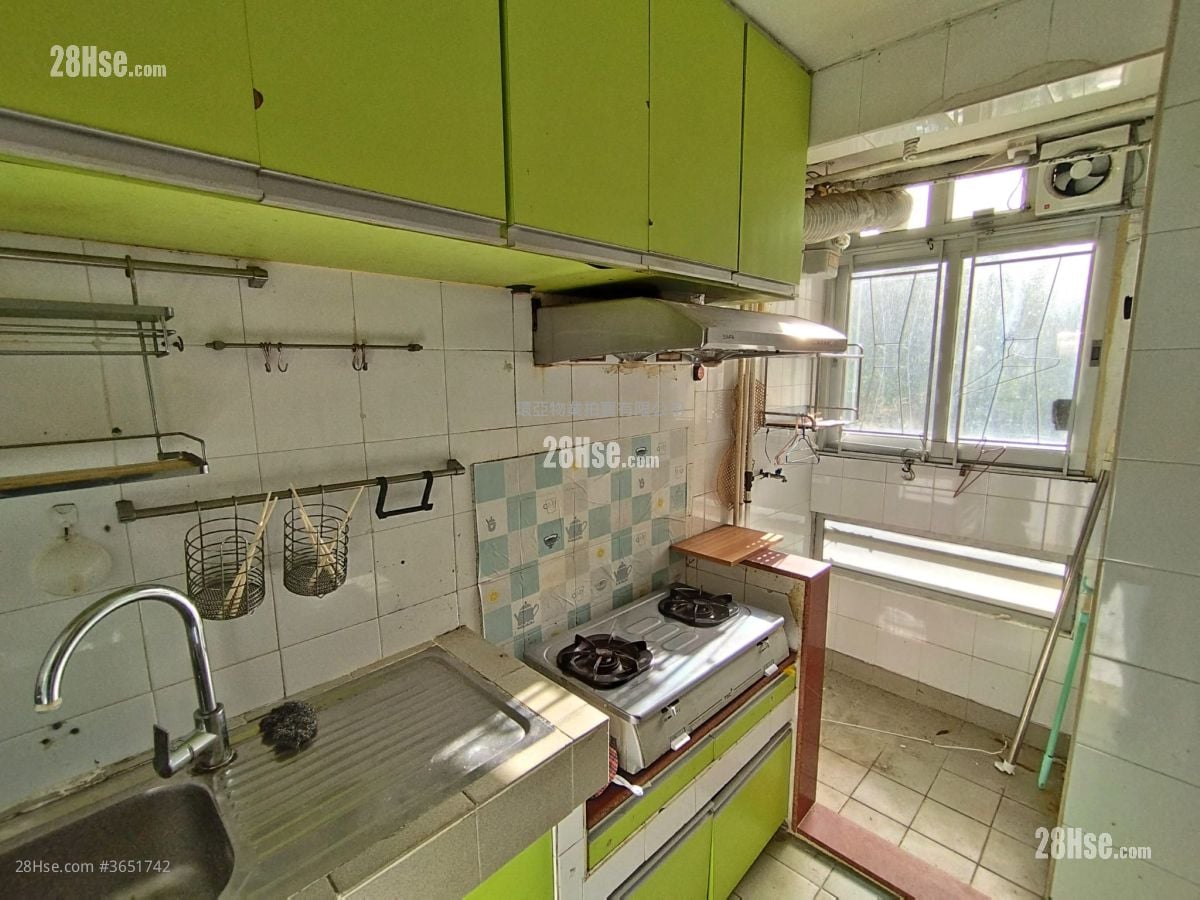 Hin Keng Estate Sell 2 Bedrooms , 1 Bathroom 376 ft²