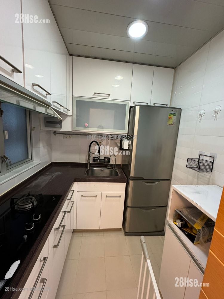 启田大厦 租盘 526 平方尺