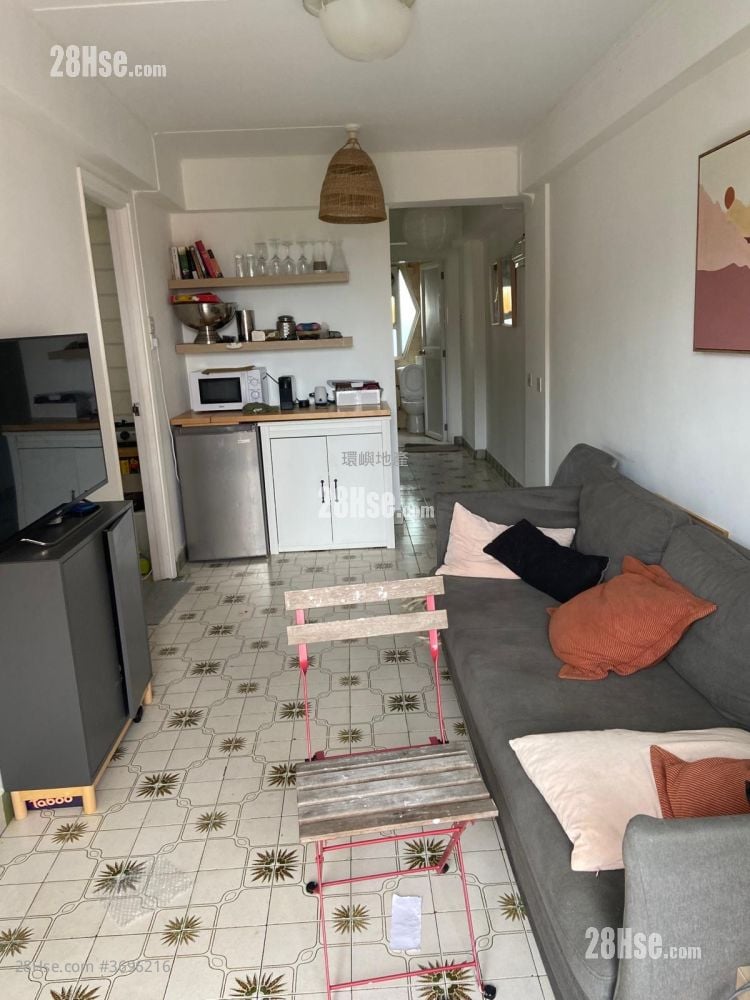 村屋 售盘 1 房 , 1 浴室 400 平方尺