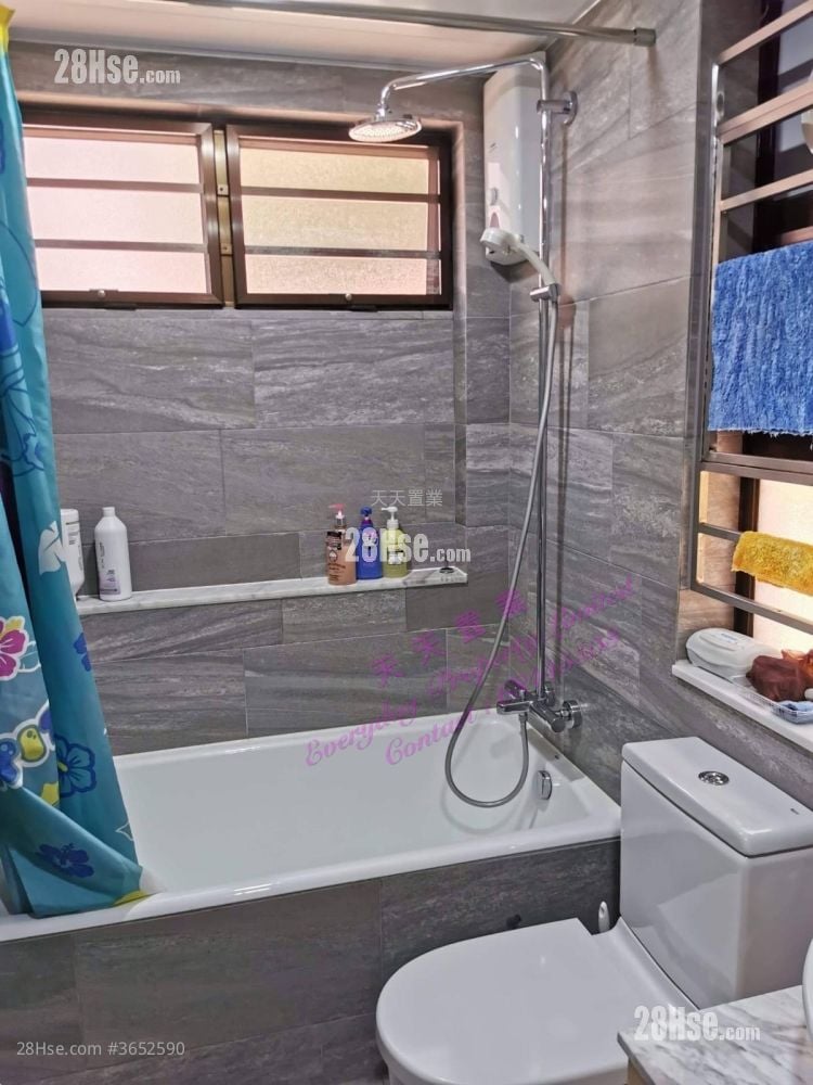 村屋 售盘 3 房 , 2 浴室