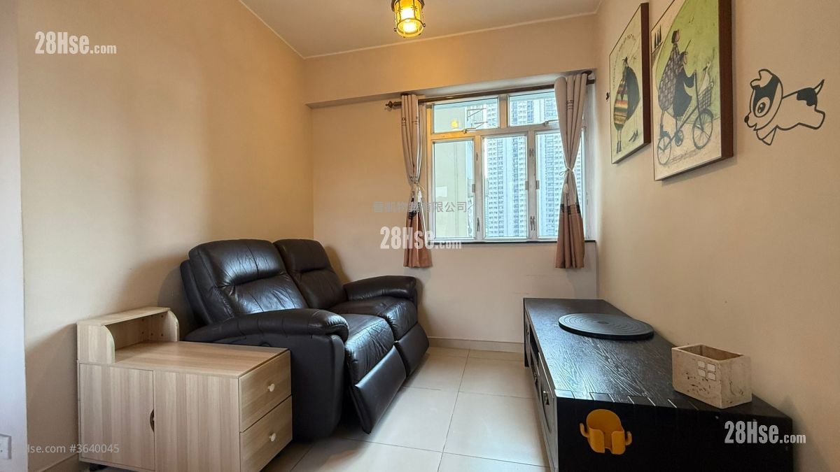 On Lok Building Sell 1 Bedroom , 1 Bathroom 336 ft²