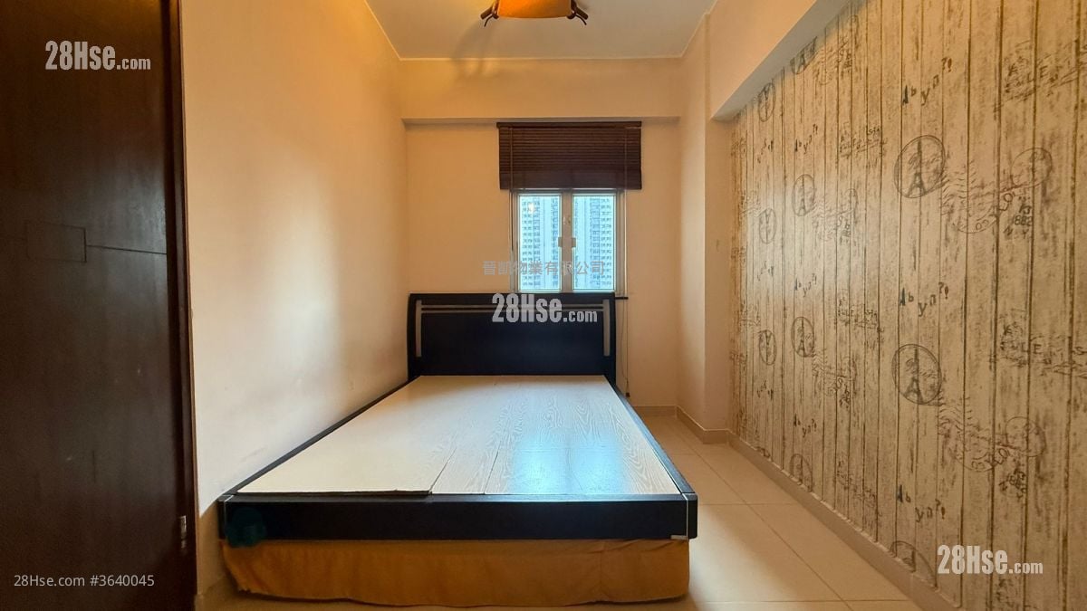 On Lok Building Sell 1 Bedroom , 1 Bathroom 336 ft²