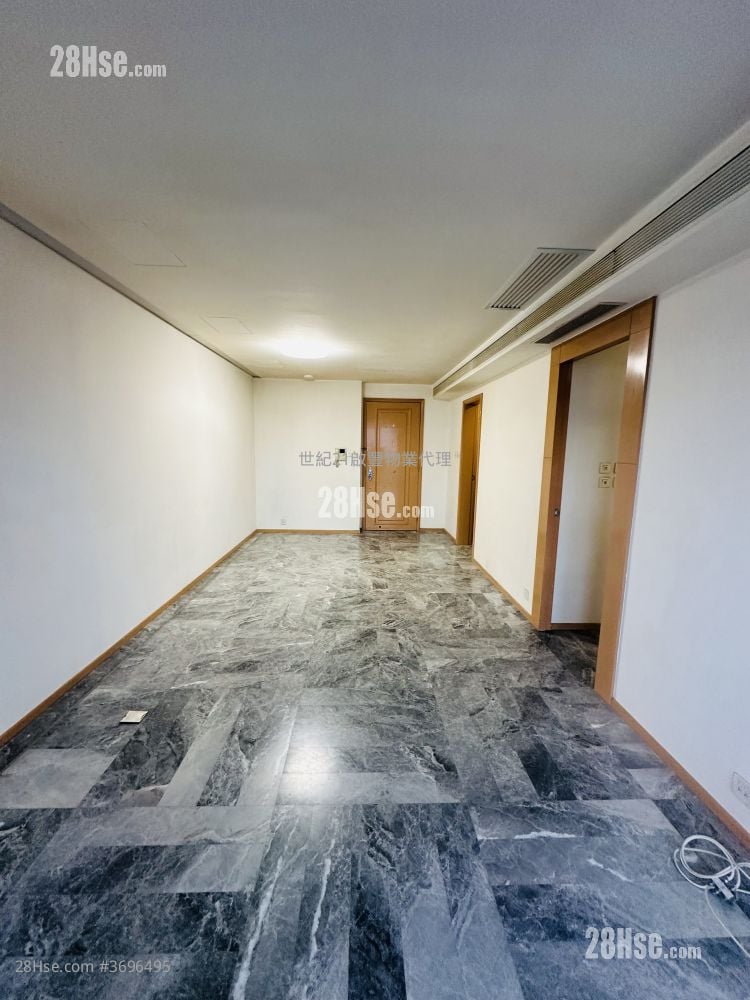 豪门 售盘 3 房 , 2 浴室 815 平方尺