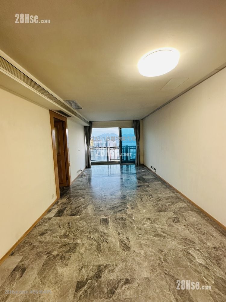 豪门 售盘 3 房 , 2 浴室 815 平方尺