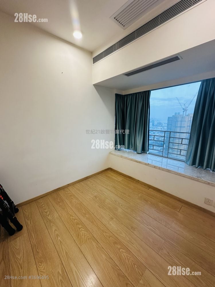 豪门 售盘 3 房 , 2 浴室 815 平方尺