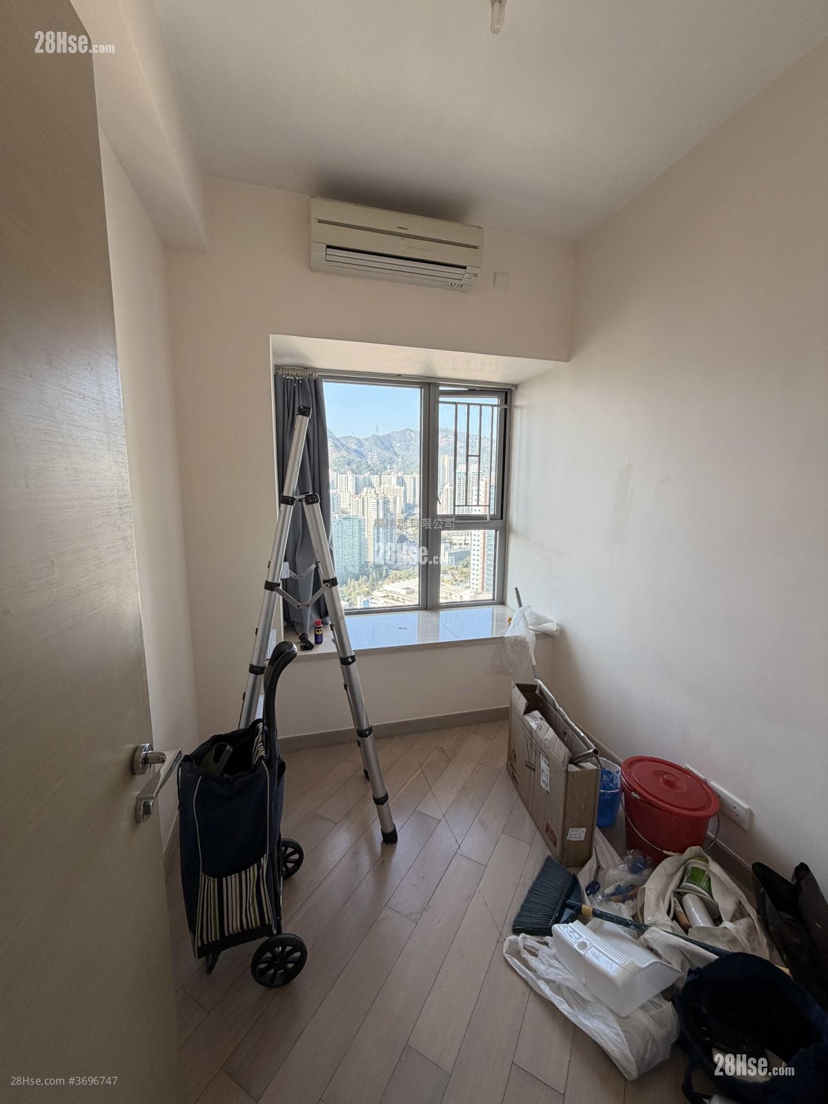 誉港湾 售盘 2 房 , 1 浴室 525 平方尺