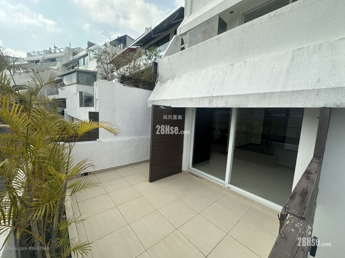 Fullway Garden Sell 3 Bedrooms , 3 Bathrooms 1,449 ft²