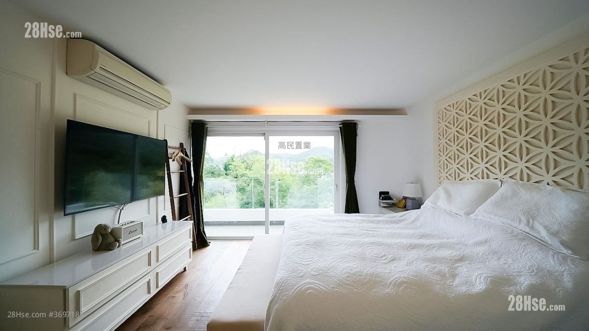 Ho Chung Sell 4 Bedrooms , 3 Bathrooms 2,100 ft²