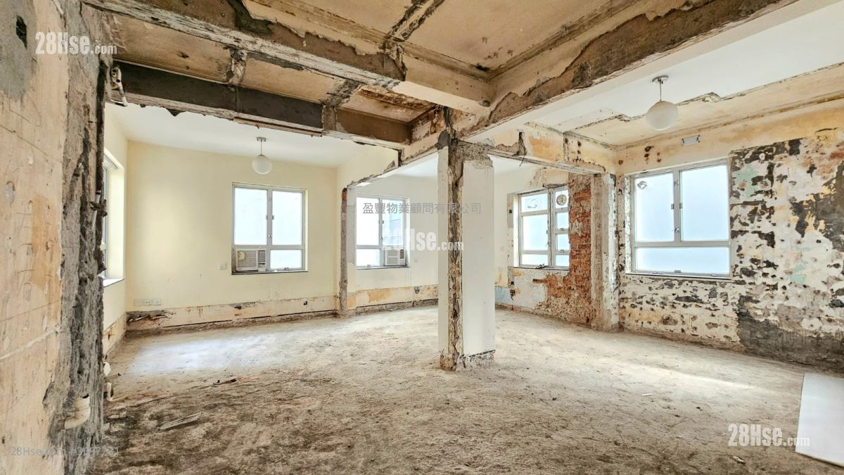 Vienna Mansion Sell Studio , 1 Bathroom 703 ft²