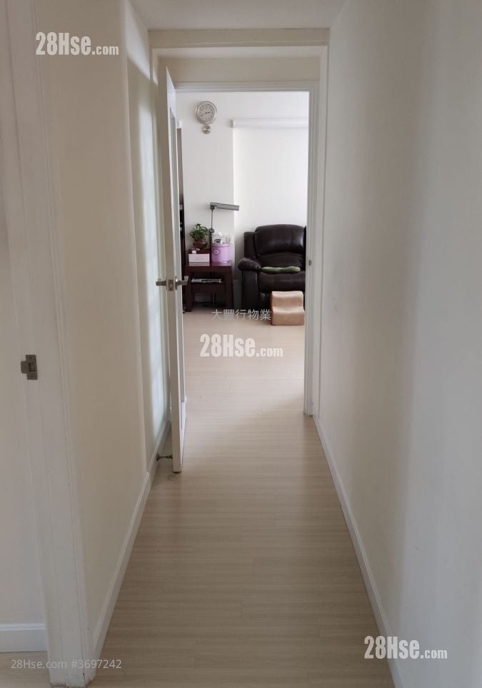 幸运阁 售盘 3 房 , 2 浴室 1,281 平方尺