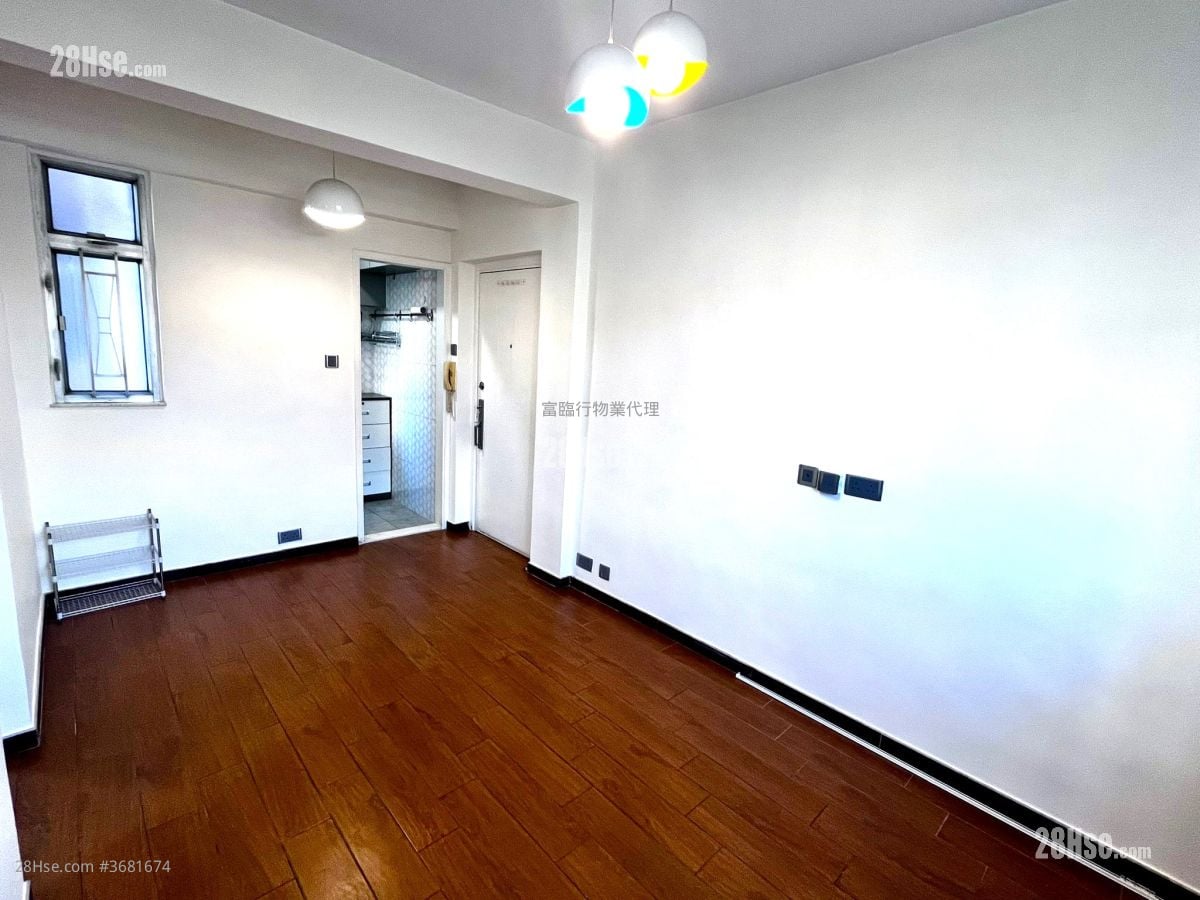 乐景大厦 售盘 2 房 , 1 浴室 328 平方尺