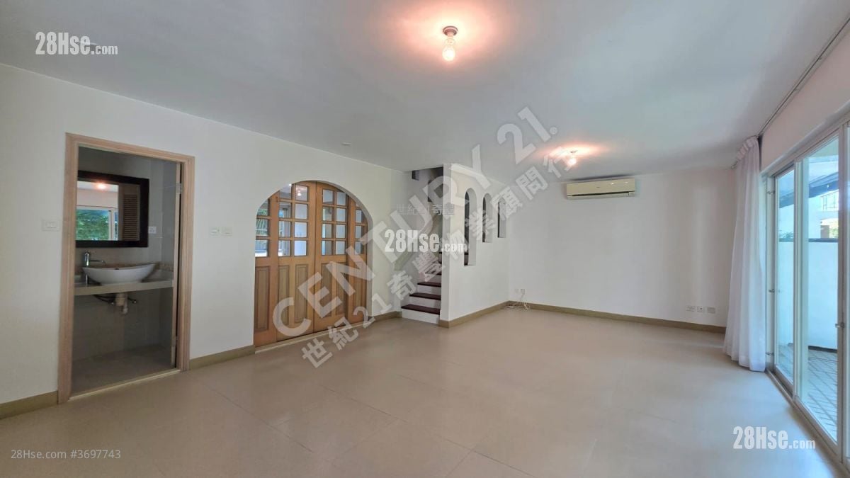 Phoenix Palm Garden Sell 4 Bedrooms , 3 Bathrooms