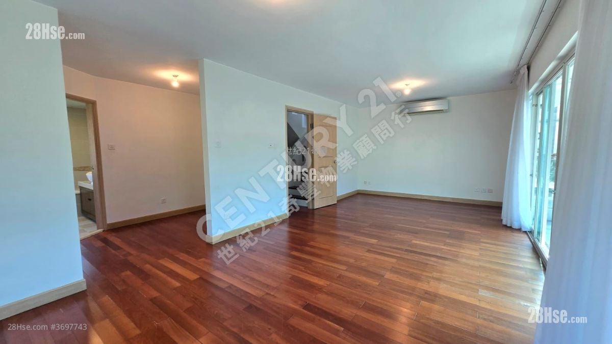 Phoenix Palm Garden Sell 4 Bedrooms , 3 Bathrooms