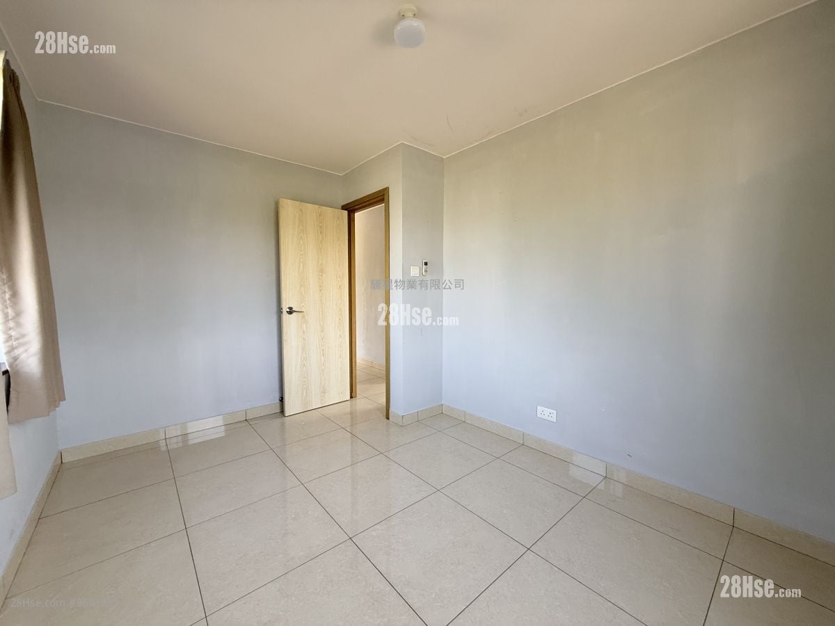 村屋 售盘 2 房 , 2 浴室 780 平方尺