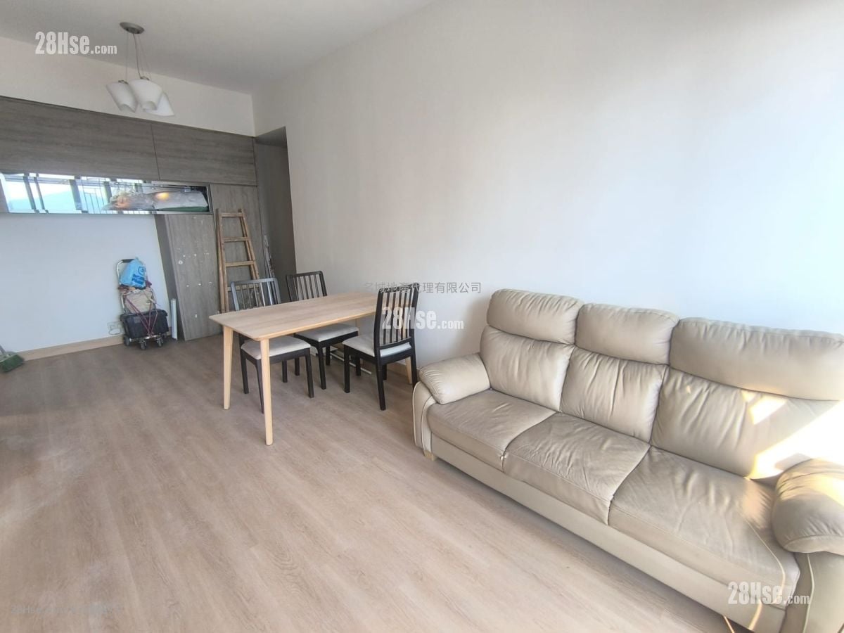 The Reach Rental 3 Bedrooms , 2 Bathrooms 659 ft²