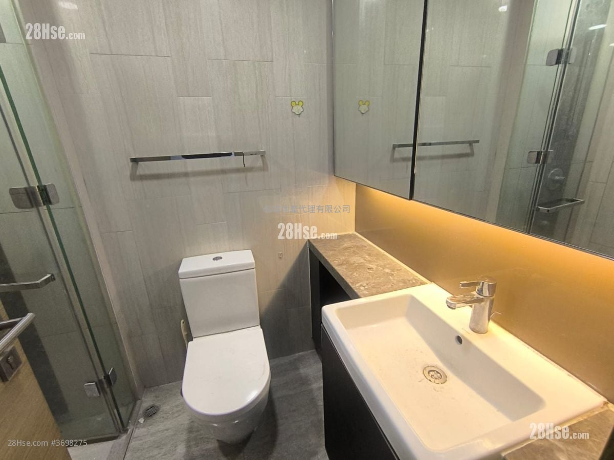 The Reach Rental 3 Bedrooms , 2 Bathrooms 659 ft²