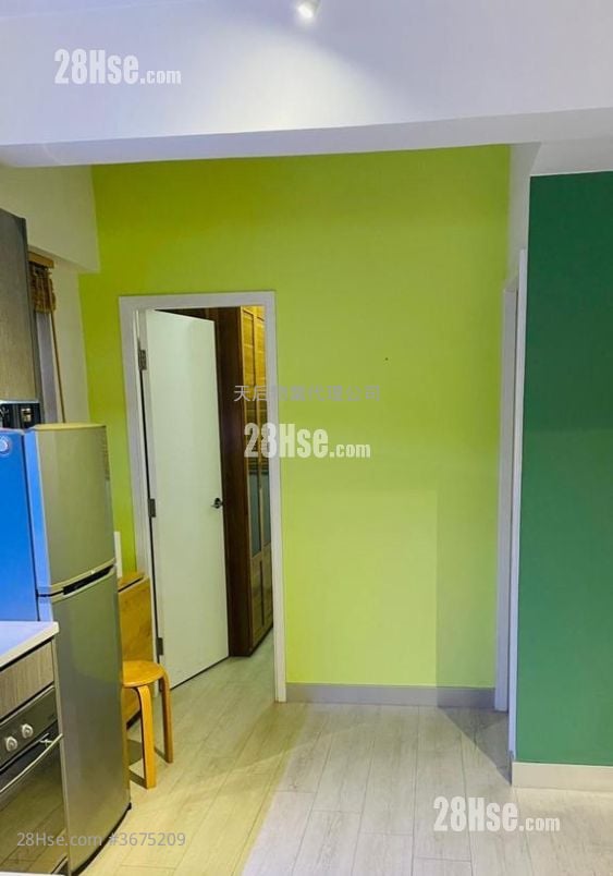 唐楼 售盘 3 房 , 2 浴室 670 平方尺