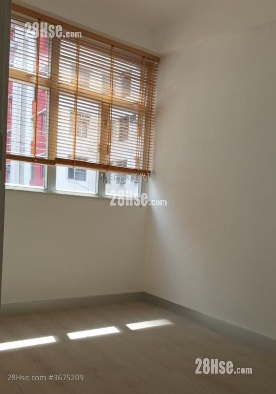 唐楼 售盘 3 房 , 2 浴室 670 平方尺