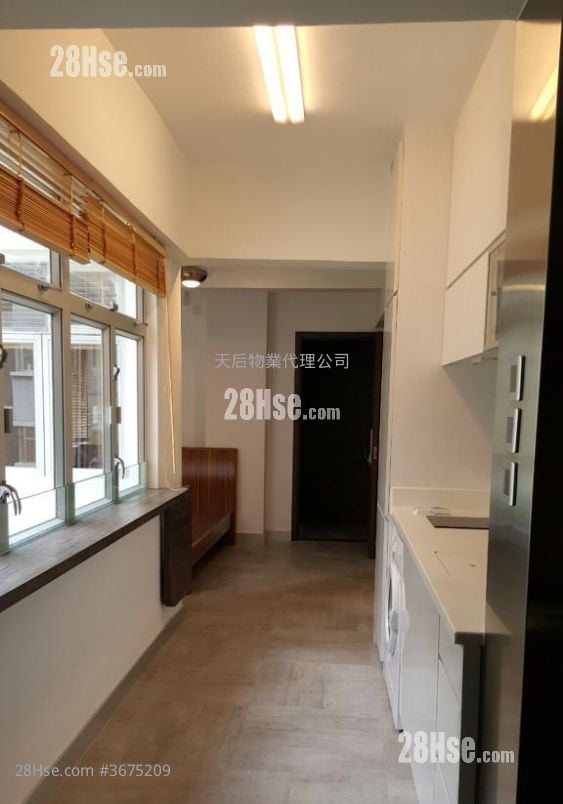 唐楼 售盘 3 房 , 2 浴室 670 平方尺