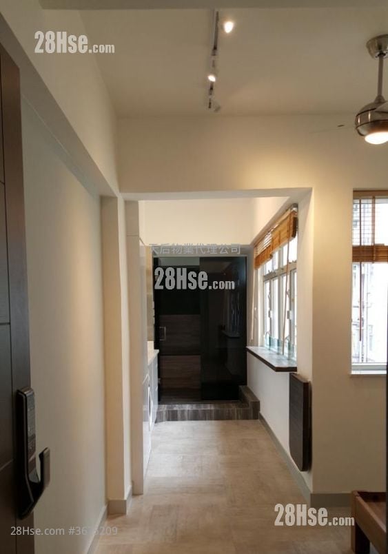 唐楼 售盘 3 房 , 2 浴室 670 平方尺