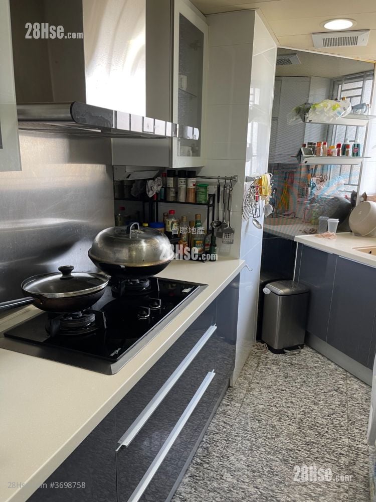 Festival City Sell 4 Bedrooms , 3 Bathrooms 842 ft²