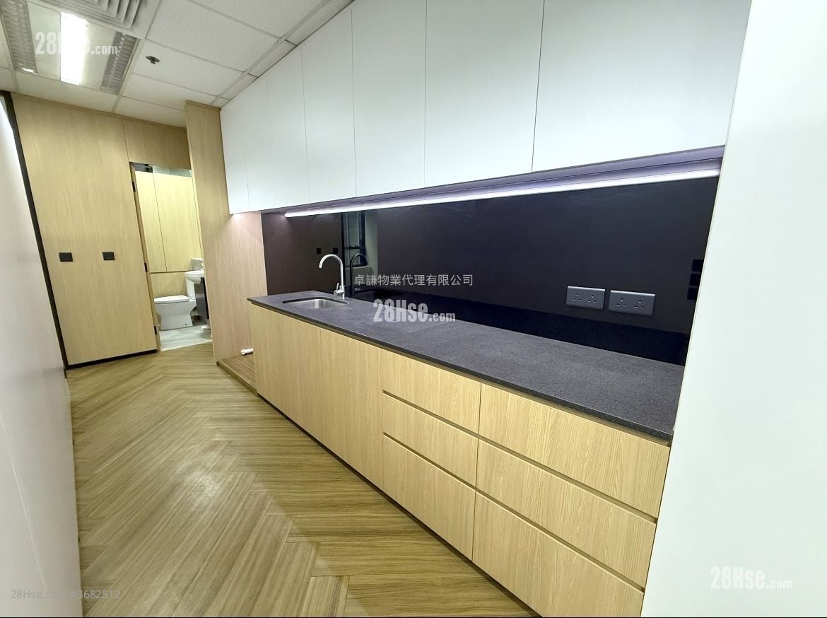 鴻圖道寫字樓大廈 租盤 5+ 房