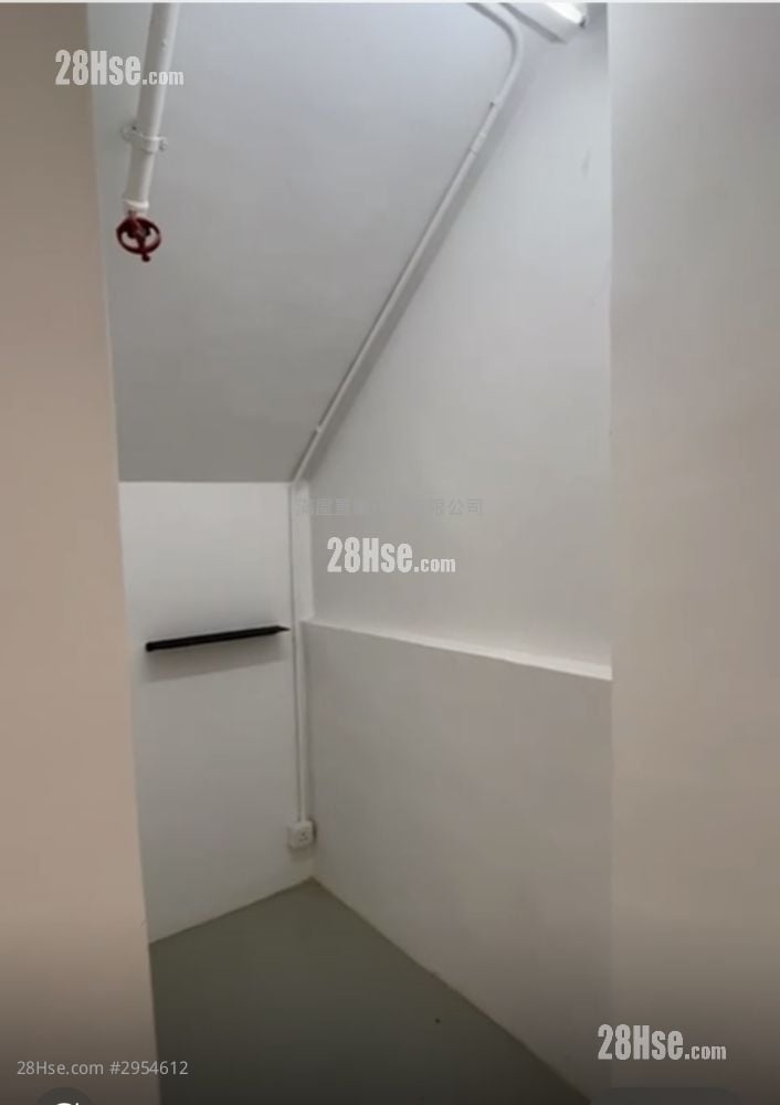 Po Hing Mansion Rental 2 Toilets