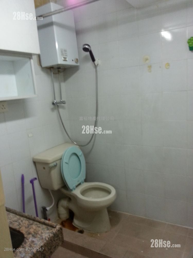 Heung Shing Building Rental Studio , 1 Bathroom 130 ft²