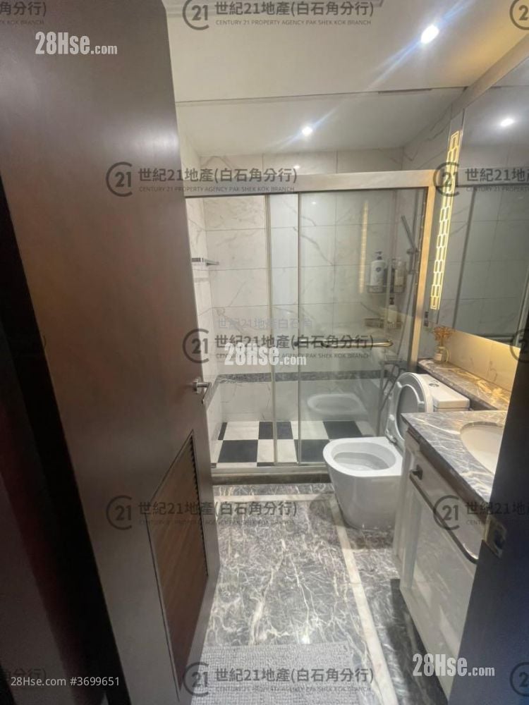 Mayfair By The Sea Rental 2,524 ft²