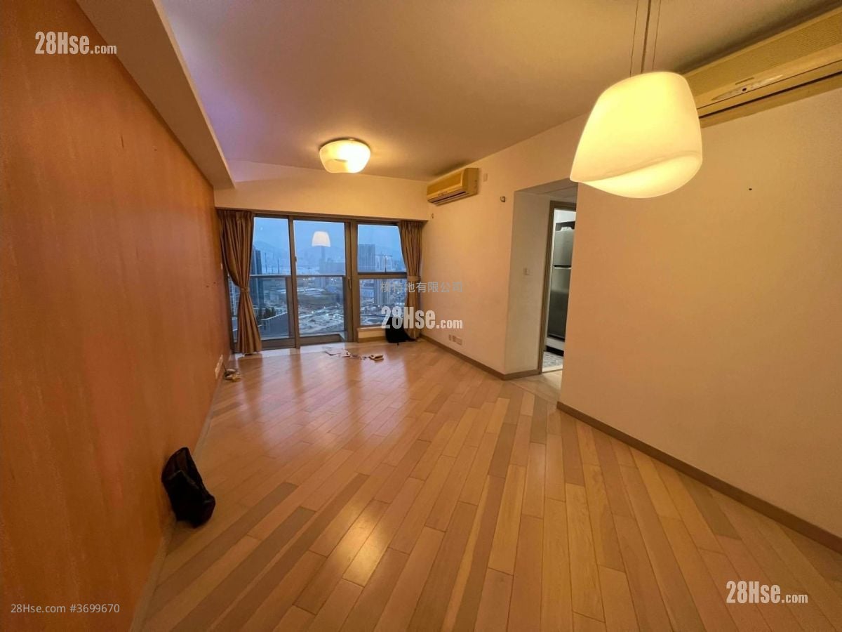 The Latitude Rental 3 Bedrooms , 3 Bathrooms 825 ft²