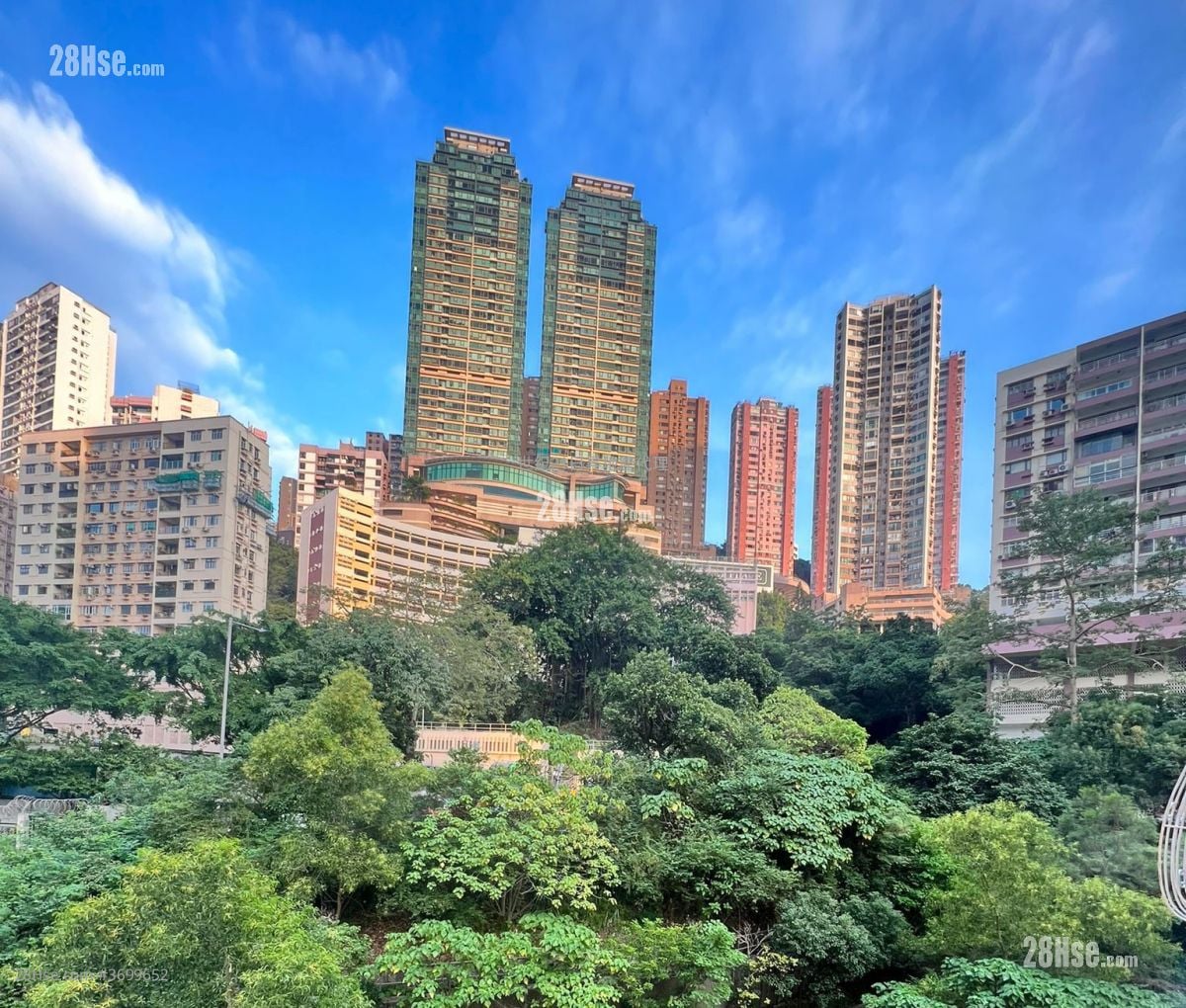 Sea Breeze Court Sell 3 Bedrooms , 2 Bathrooms 691 ft²