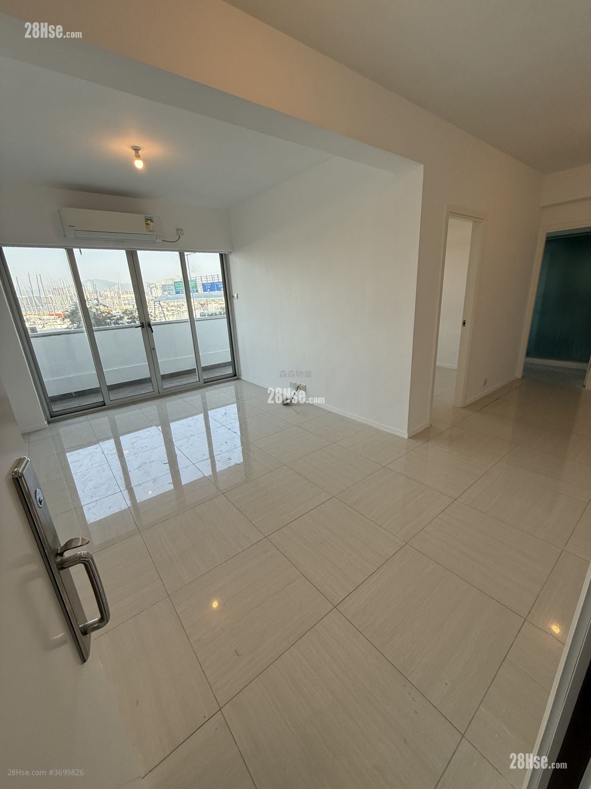 海濱大廈 租盤 3 房 , 2 浴室 1,068 平方呎