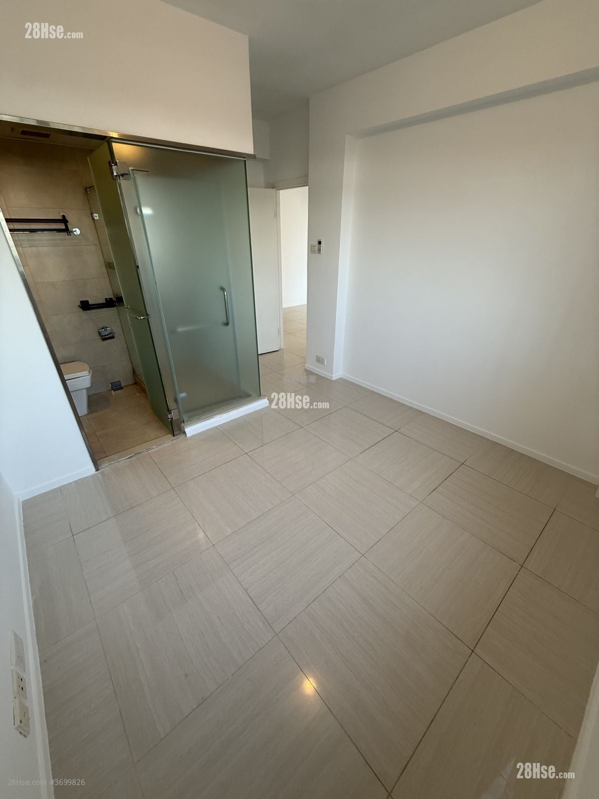 海濱大廈 租盤 3 房 , 2 浴室 1,068 平方呎