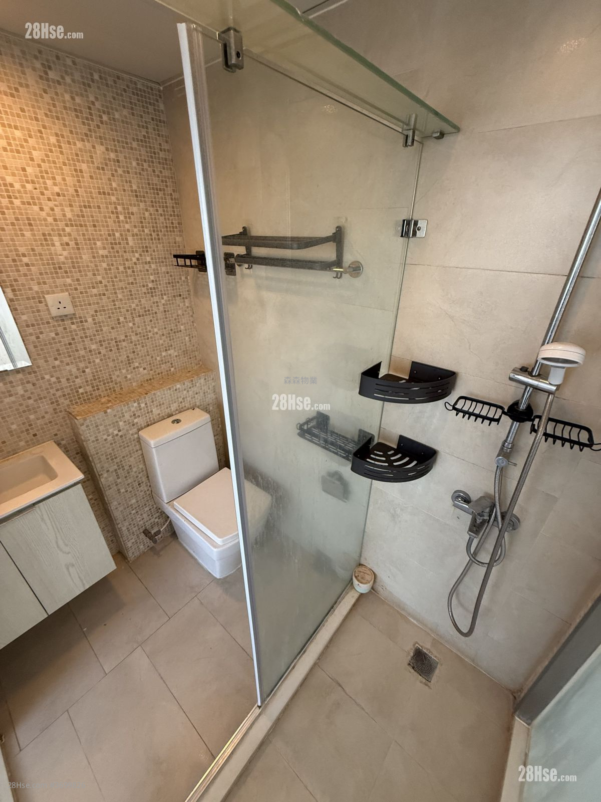 海濱大廈 租盤 3 房 , 2 浴室 1,068 平方呎