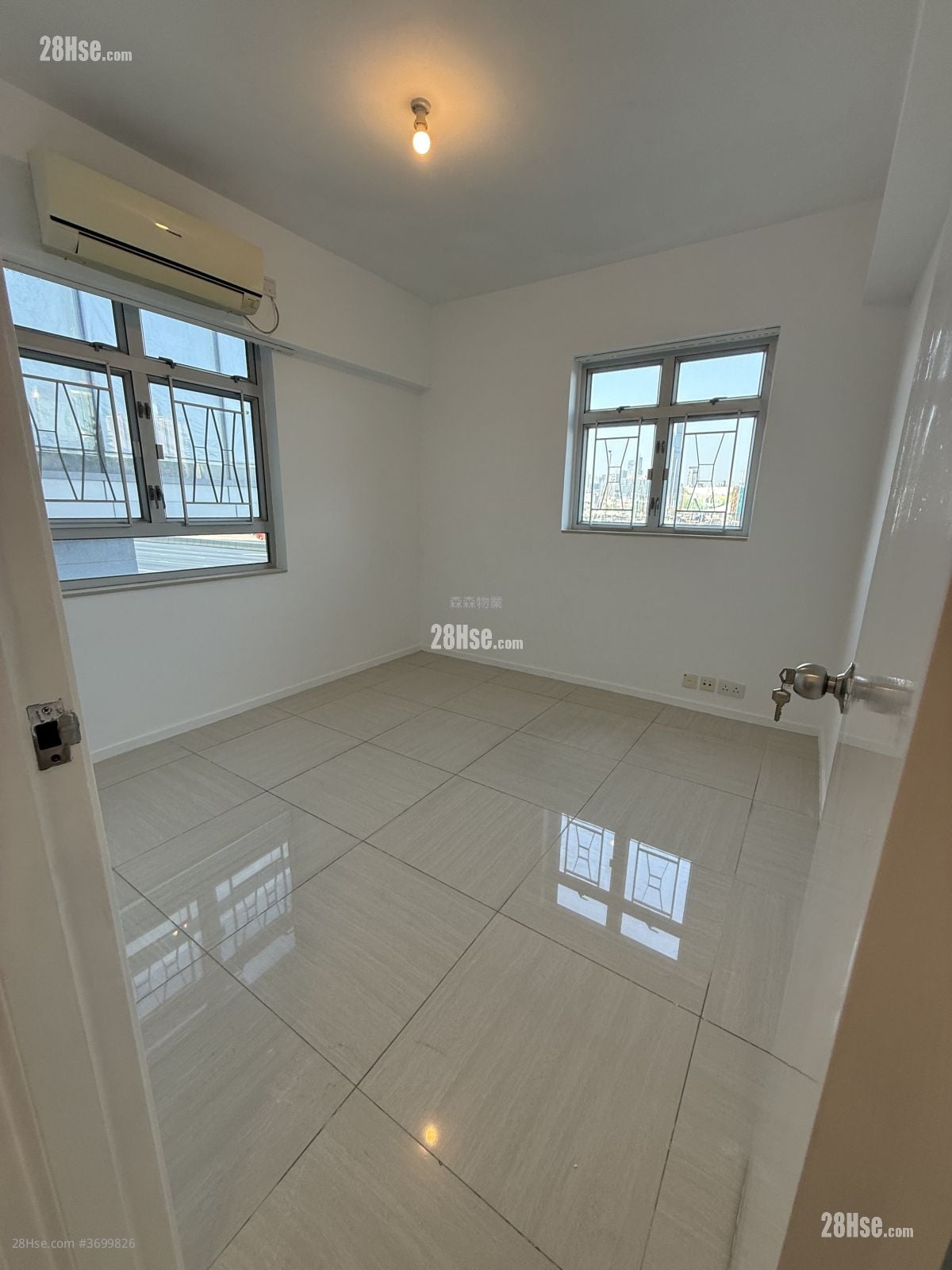 海濱大廈 租盤 3 房 , 2 浴室 1,068 平方呎