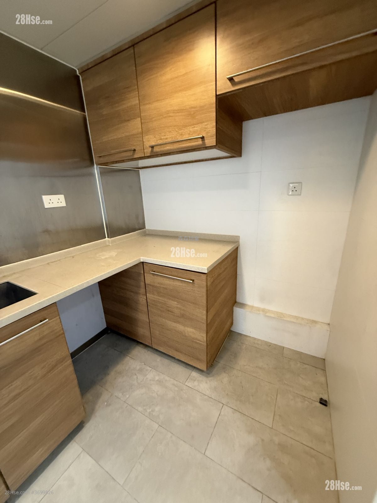 海濱大廈 租盤 3 房 , 2 浴室 1,068 平方呎