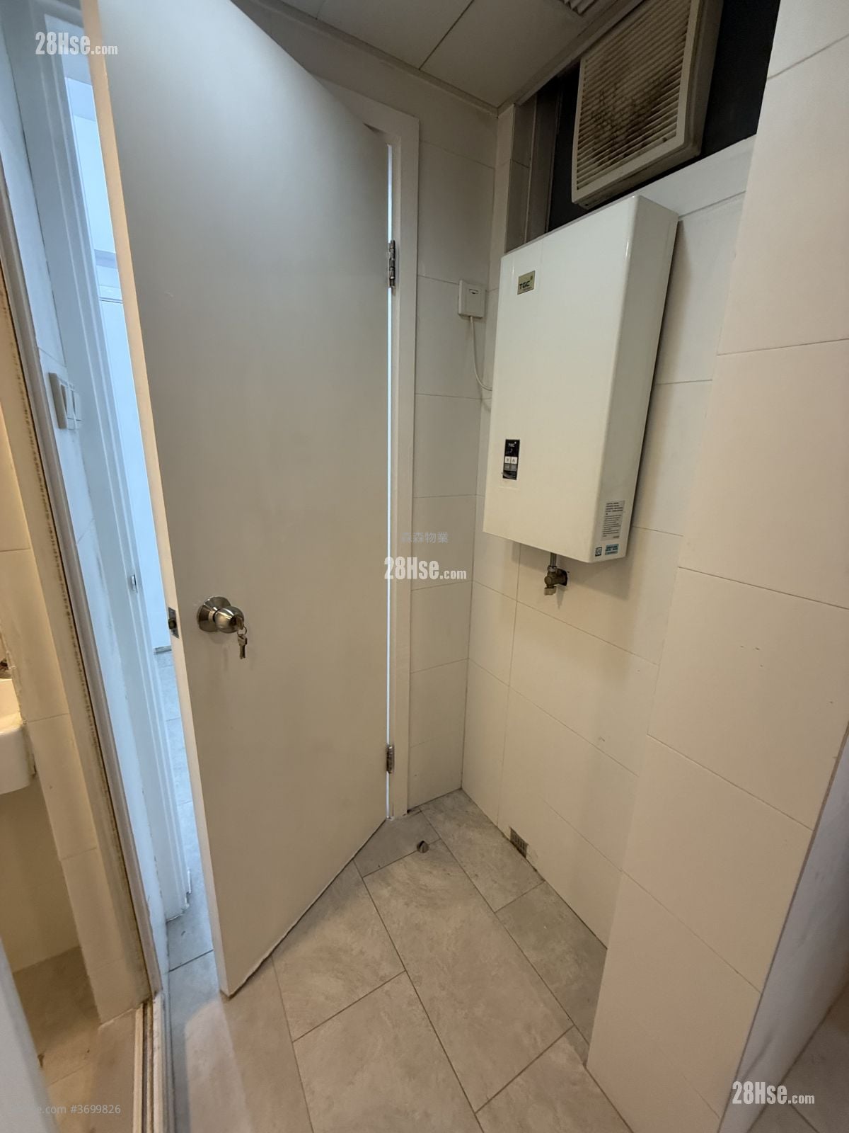 海濱大廈 租盤 3 房 , 2 浴室 1,068 平方呎