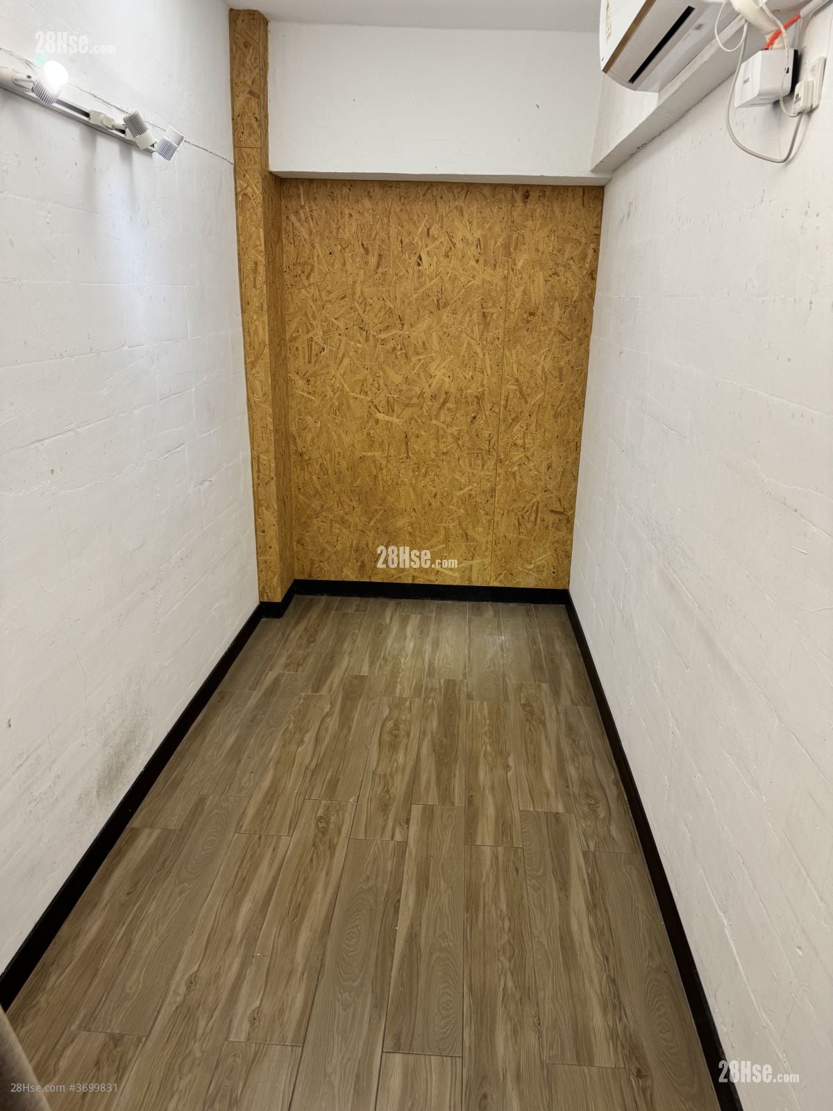 嘉名工廠大廈 租盤 開放式間隔 100 平方呎