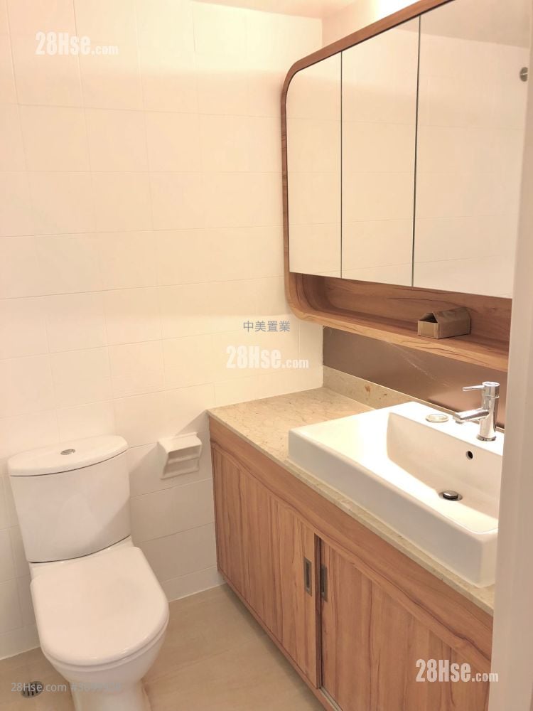 龙华花园 售盘 3 房 , 2 浴室 976 平方尺