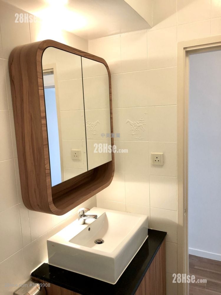 龙华花园 售盘 3 房 , 2 浴室 976 平方尺