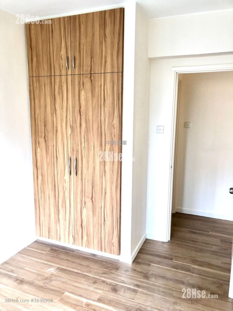 龙华花园 售盘 3 房 , 2 浴室 976 平方尺