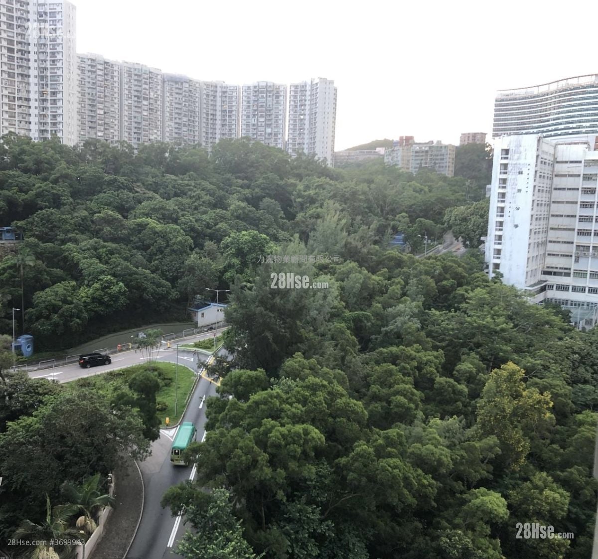 豪景 售盘 4 房 , 3 浴室 1,081 平方尺