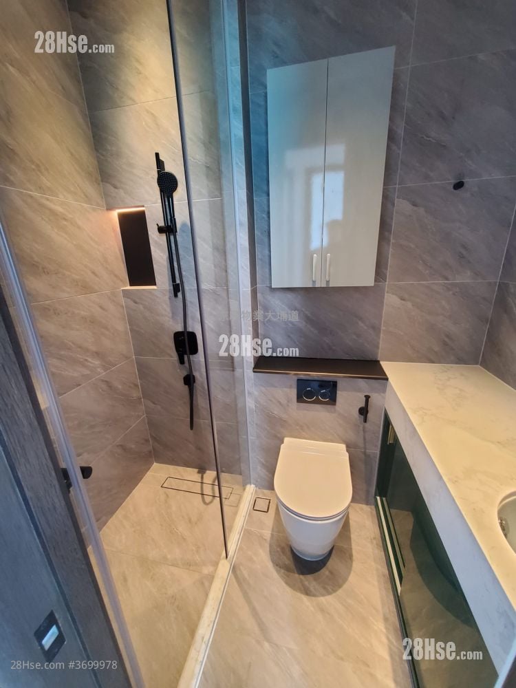 Belgravia Place Rental 3 Bedrooms , 2 Bathrooms 645 ft²