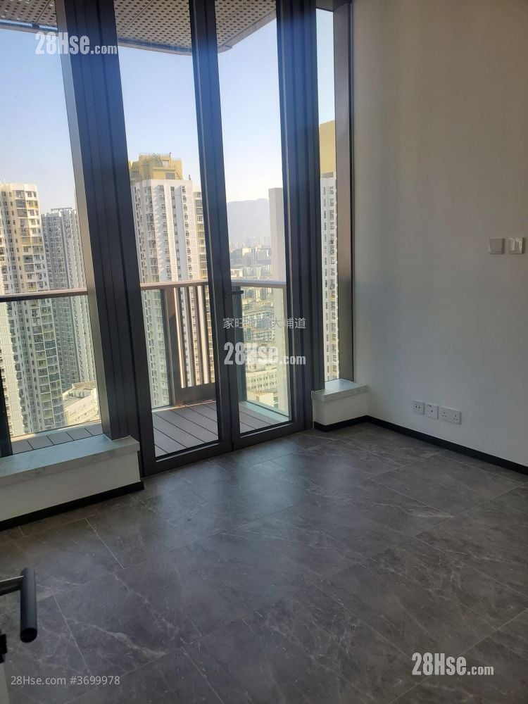 Belgravia Place Rental 3 Bedrooms , 2 Bathrooms 645 ft²