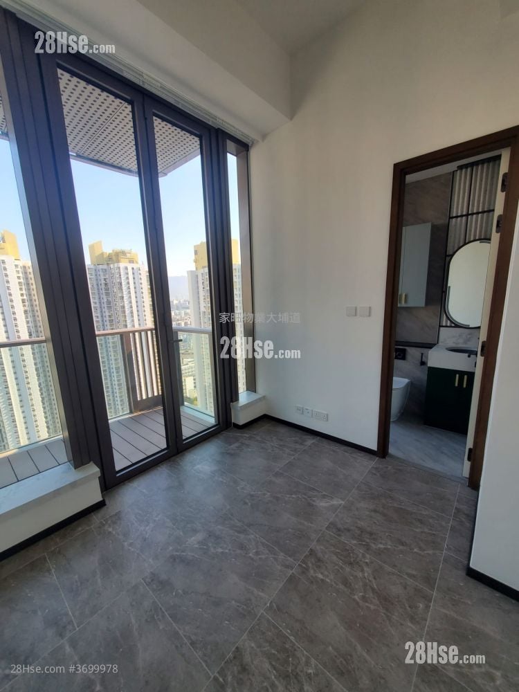 Belgravia Place Rental 3 Bedrooms , 2 Bathrooms 645 ft²