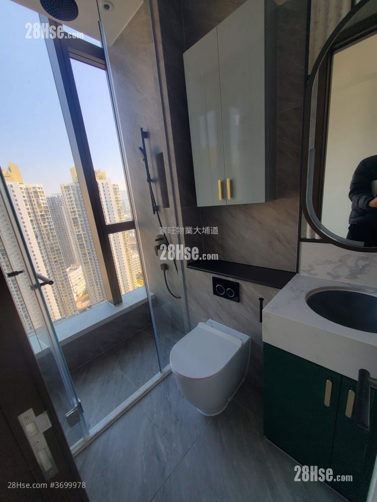 Belgravia Place Rental 3 Bedrooms , 2 Bathrooms 645 ft²