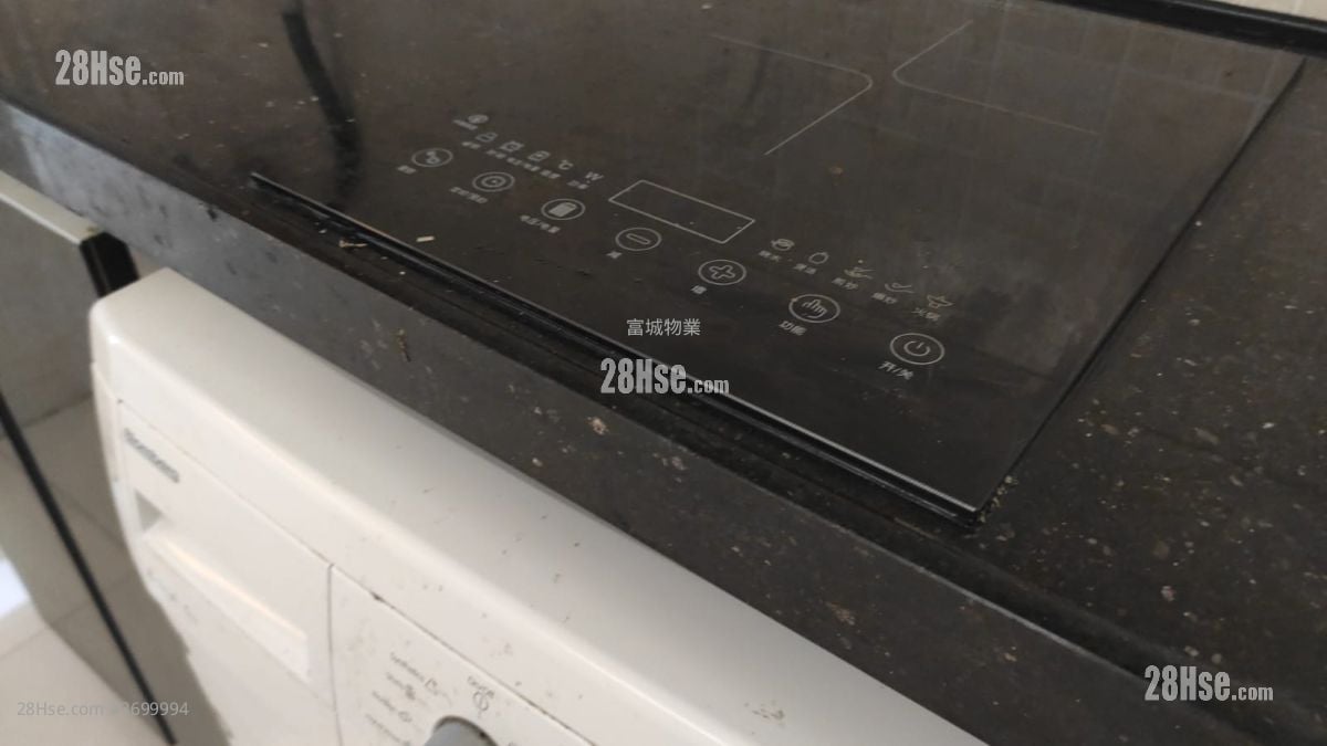 柯士甸路5号 租盘 1 房 , 1 浴室 190 平方尺