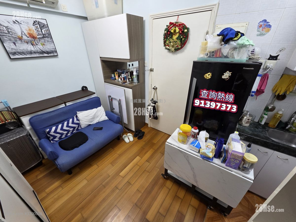 King Fai Court Sell 1 Bedroom , 1 Bathroom 219 ft²